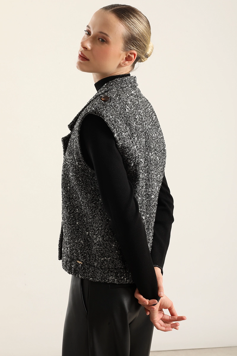 CHAQUETA SIN MAGAS, FANTASIA NEGRO LIOLA - 4