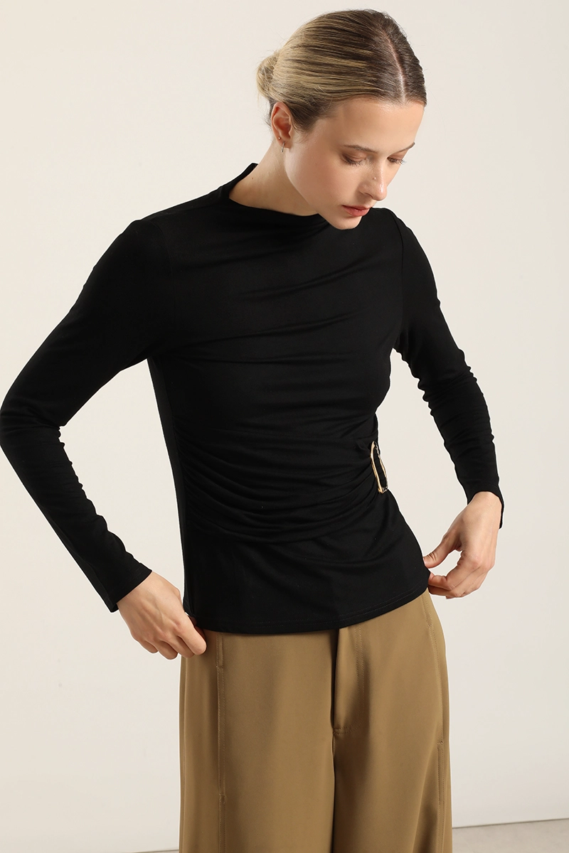 TOP HERRAJE METAL, CON DRAPEADO, NEGRO LIOLA - 3
