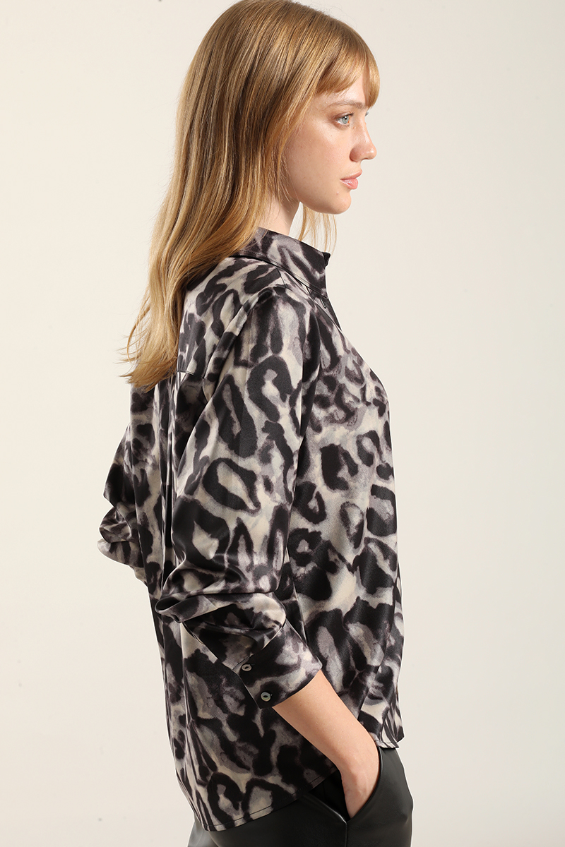 BLUSA SATIN ESTAMPADO, NEGRO LIOLA - 3