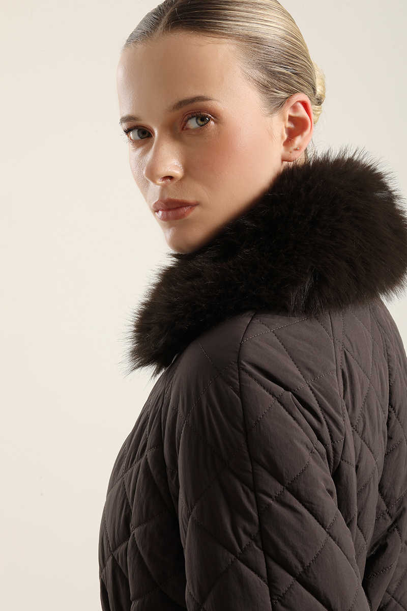 PARKA LARGA, MATELASSE ROMBO, CHOCOLATE LIOLA - 3