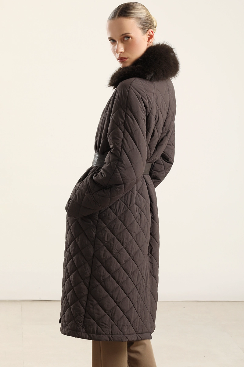 PARKA LARGA, MATELASSE ROMBO, CHOCOLATE LIOLA - 4