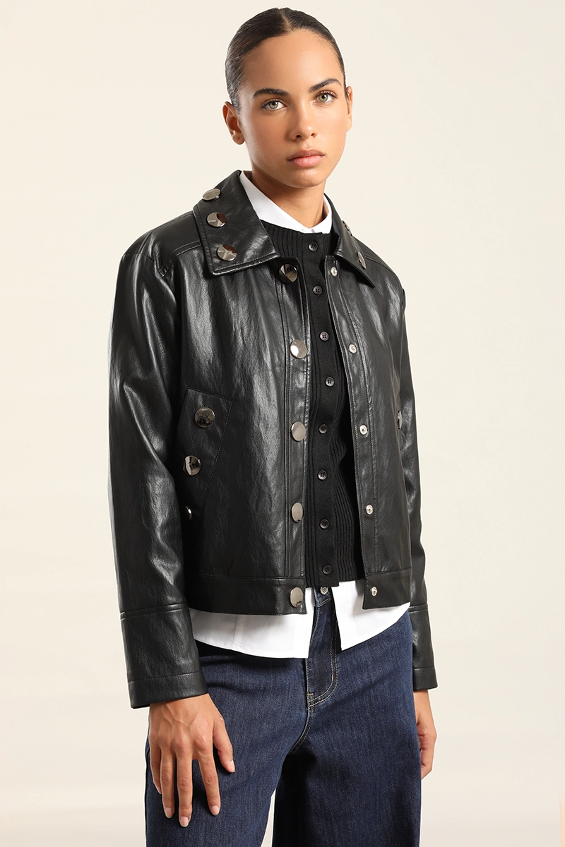 CHAQUETA TACHAS, EFECTO CUERO, NEGRO LIOLA - 1