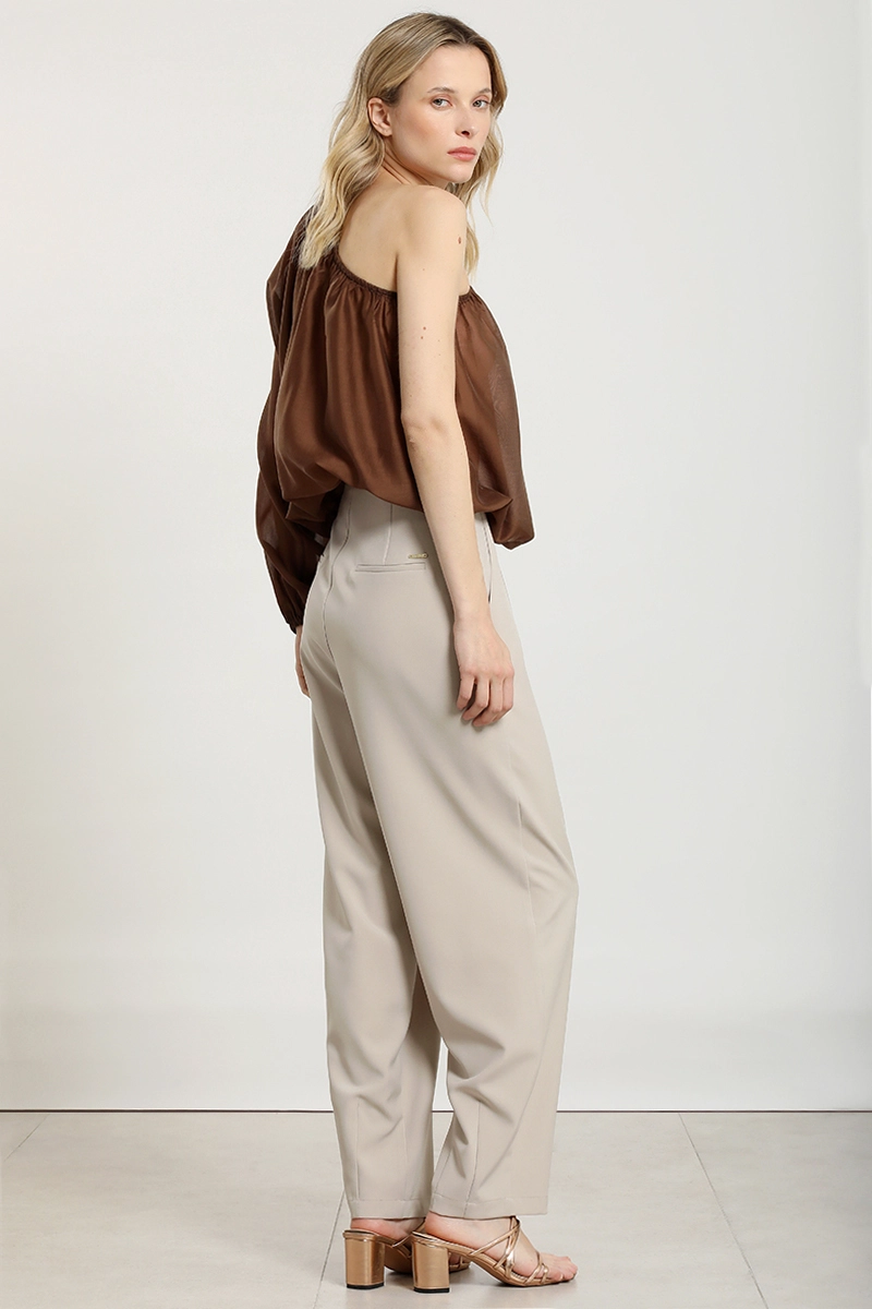 PANTALON SASTRE CON PINZAS, BEIGE LIOLA - 3