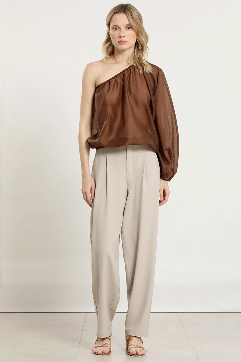 PANTALON SASTRE CON PINZAS, BEIGE LIOLA - 4