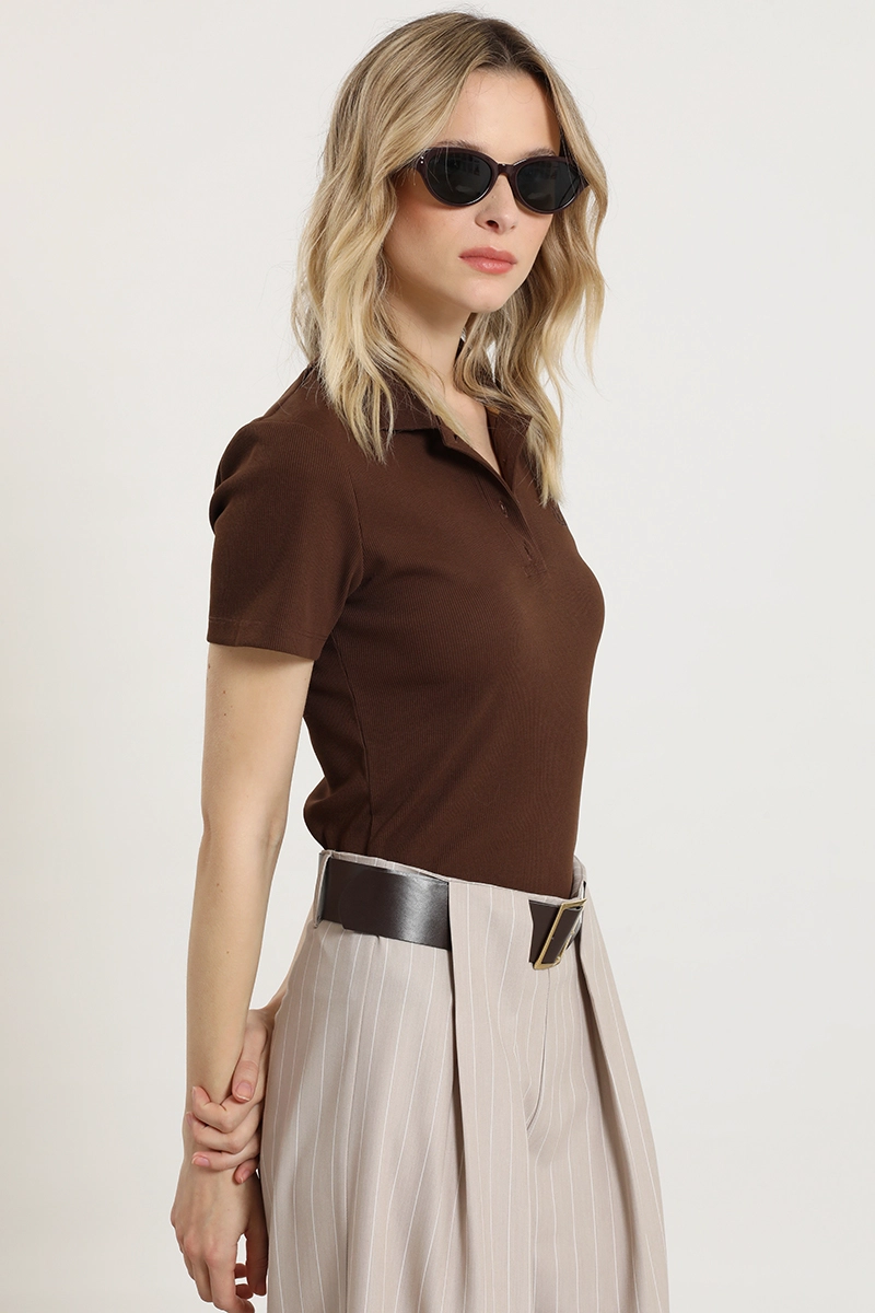 POLERA CUELLO CAMISERO, CHOCOLATE LIOLA - 4