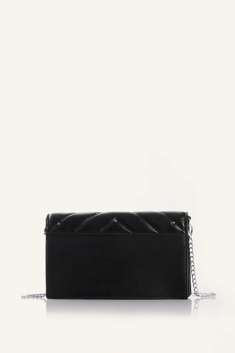 SOBRE TACHAS SIMIL CUERO NEGRO LIOLA - 3