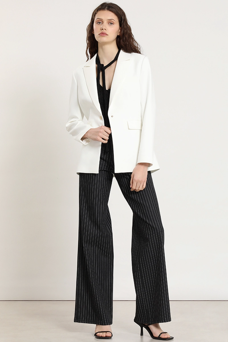 BLAZER ENTALLADO, BROCHES FANTASIA, CRUDO LIOLA - 2