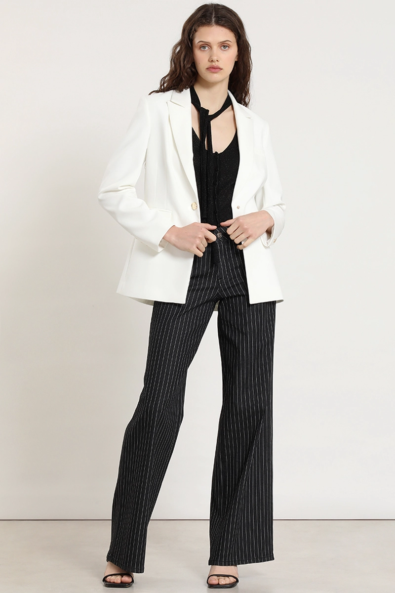BLAZER ENTALLADO, BROCHES FANTASIA, CRUDO LIOLA - 7
