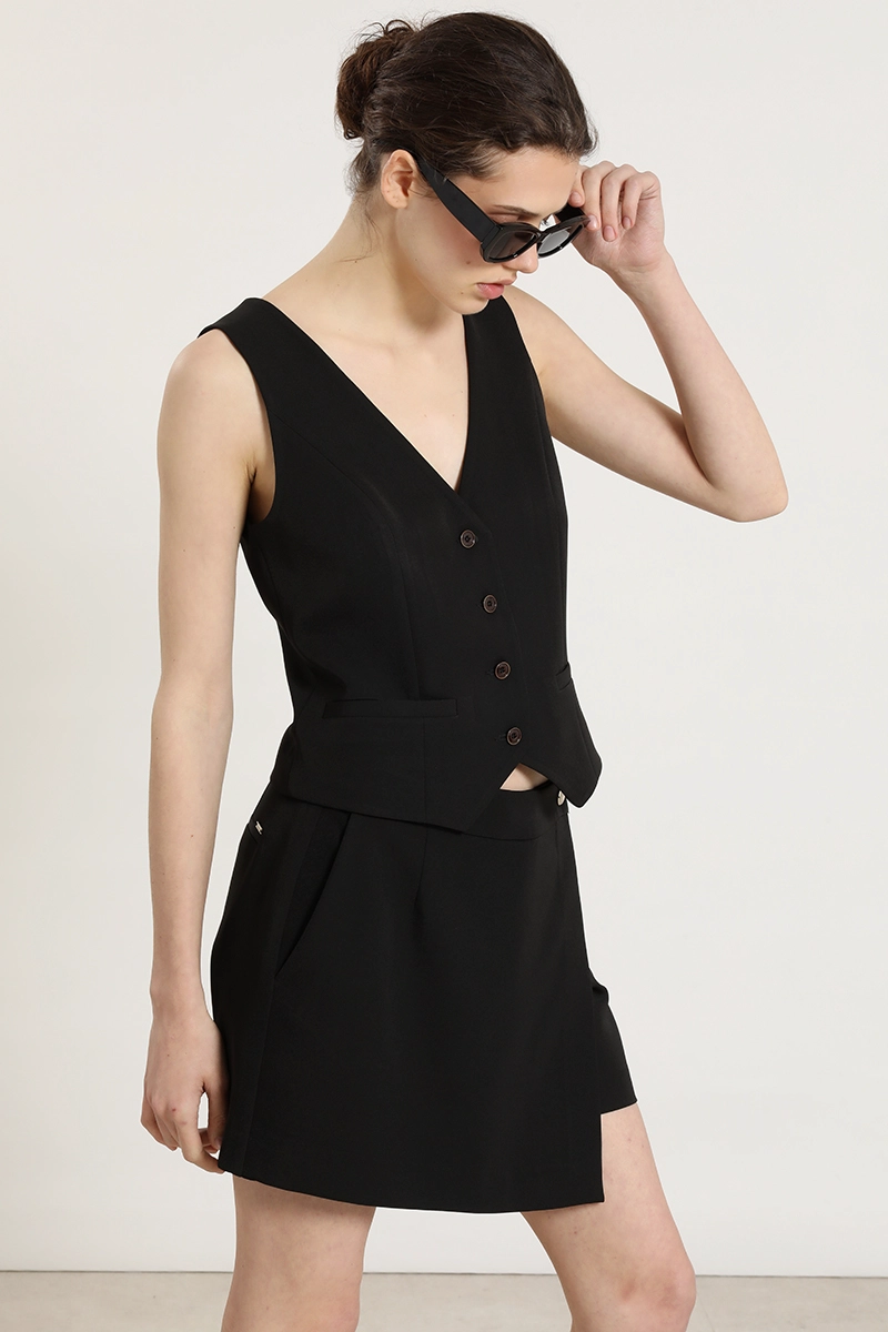 FALDA SHORT ASIMETRICA, NEGRO LIOLA - 1