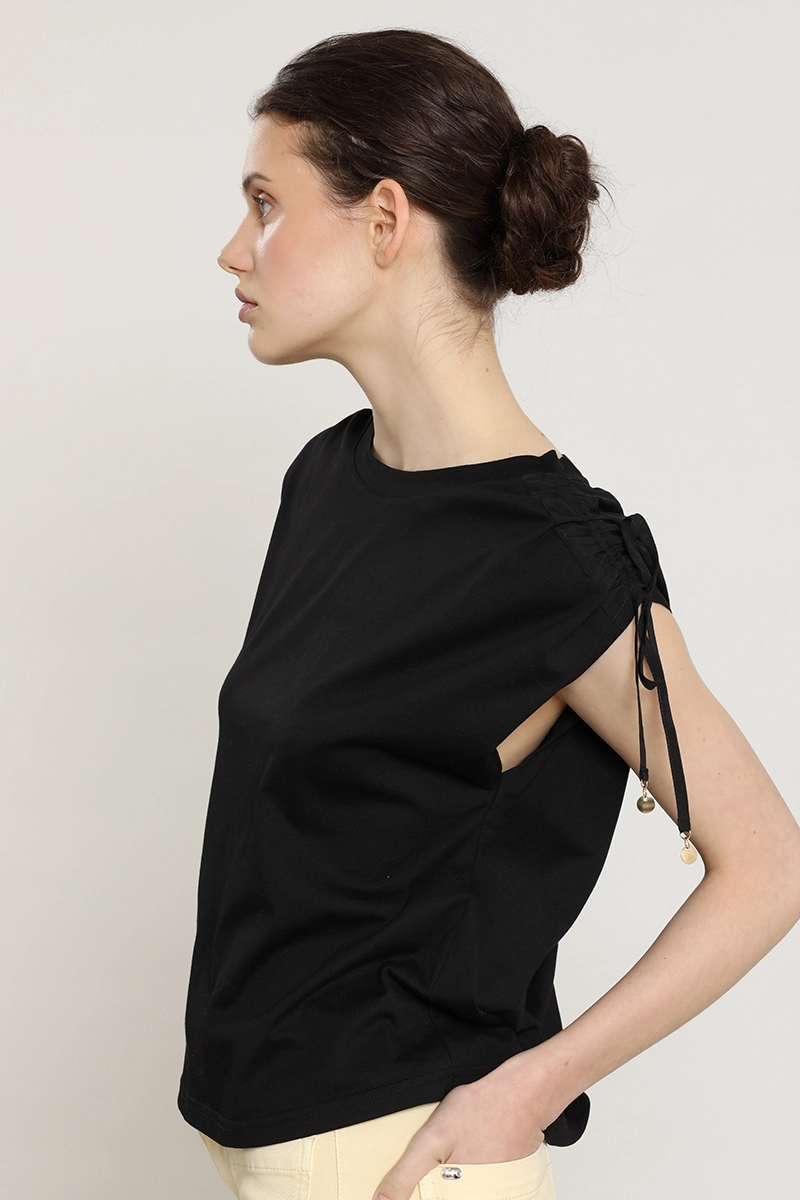 POLERA ALGODON, RECOGIDO HOMBROS, NEGRO LIOLA - 5