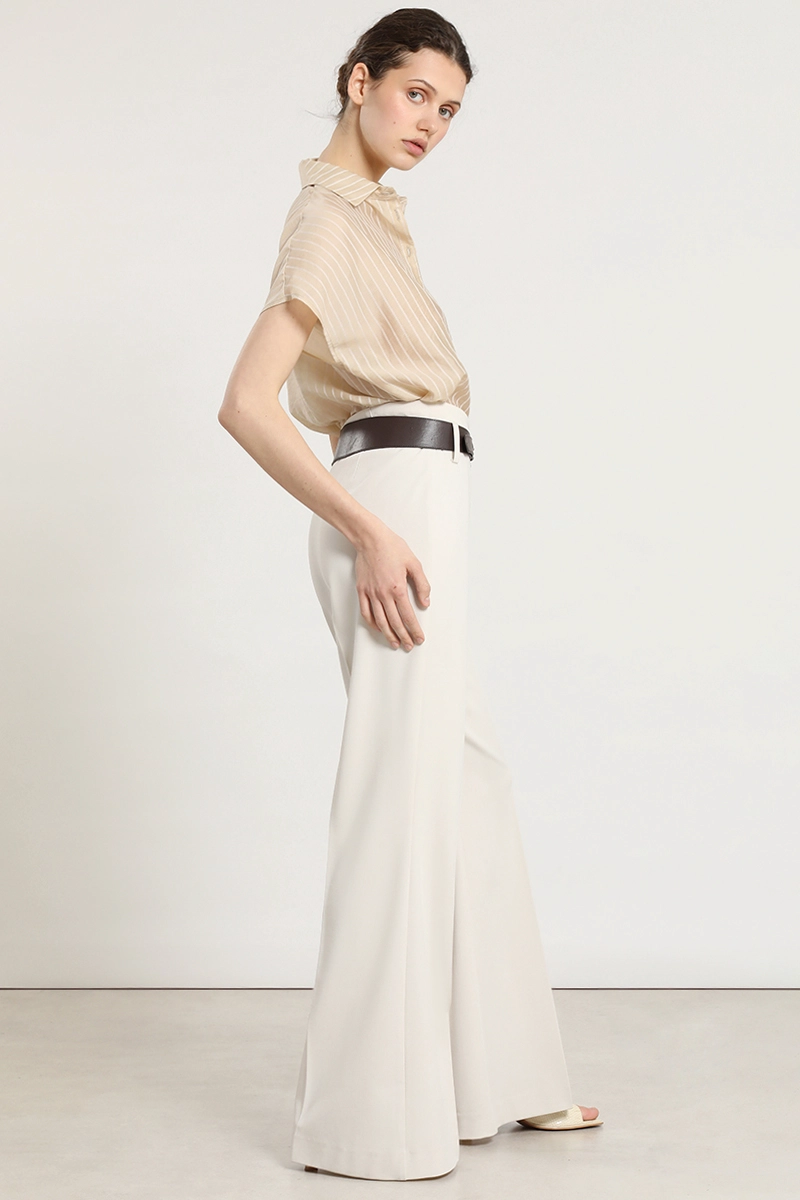 PANTALON FLARE CON CINTURON, BEIGE LIOLA - 3