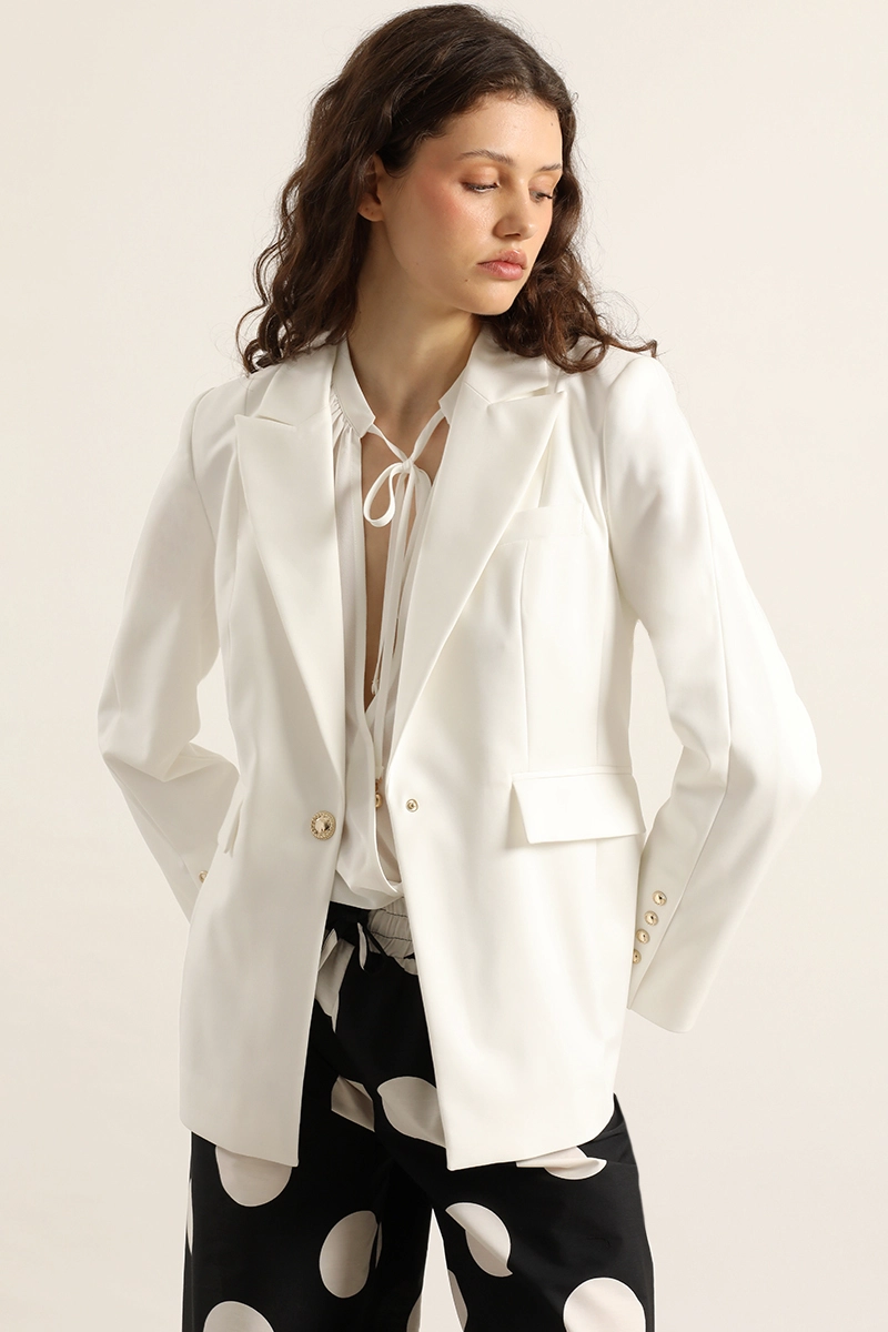 BLAZER ENTALLADO, BROCHES FANTASIA, CRUDO LIOLA - 6