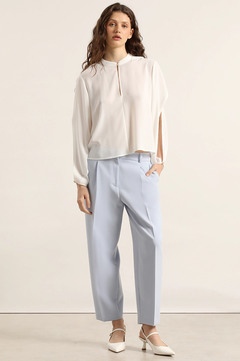BLUSA SEMITRANSPARENTE, BOTON FANTASIA, CRUDO LIOLA - 2