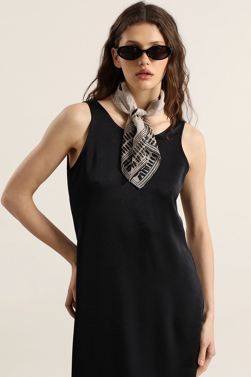 VESTIDO MAXI SATINADO, AZUL MARINO LIOLA - 4