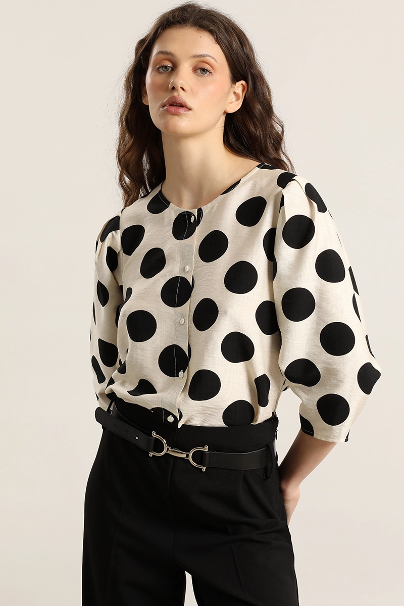 BLUSA LUNARES GRANDES, BEIGE LIOLA - 5