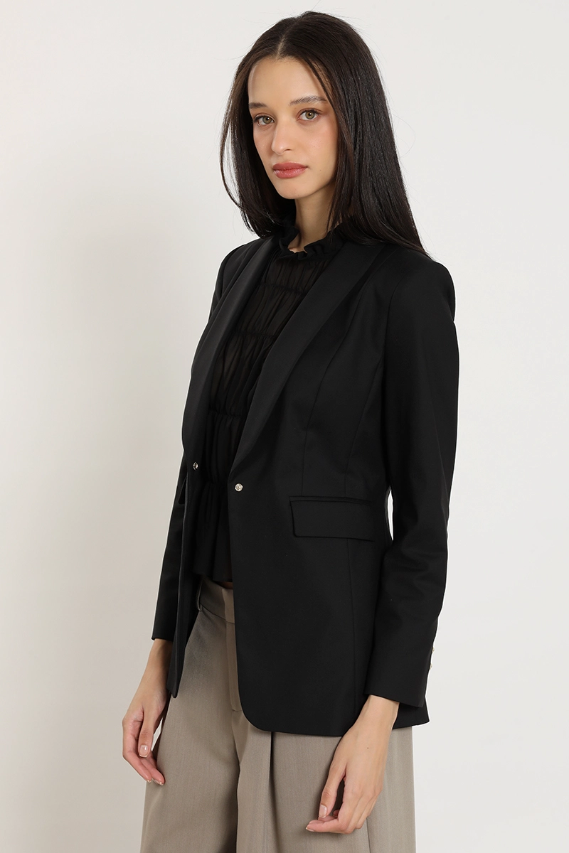 BLAZER ENTALLADO CUELLO SMOKING, NEGRO LIOLA - 2