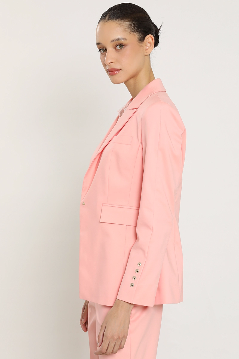 BLAZER ENTALLADO, BROCHES FANTASIA, CORAL LIOLA - 4