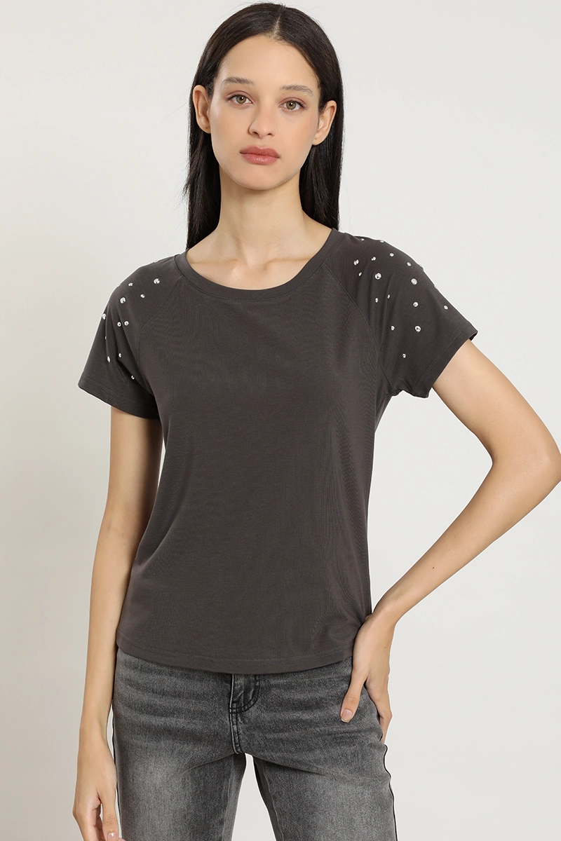 POLERA TACHAS, MANGA CORTA, GRIS LIOLA - 1