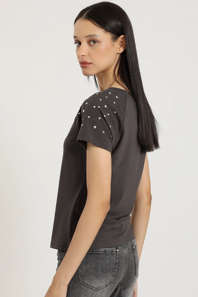 POLERA TACHAS, MANGA CORTA, GRIS LIOLA - 2