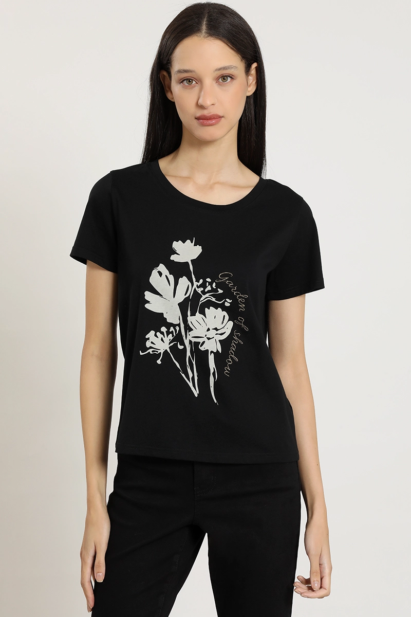 POLERA ESTAMPADO FLORES, BORDADO, NEGRO LIOLA - 1