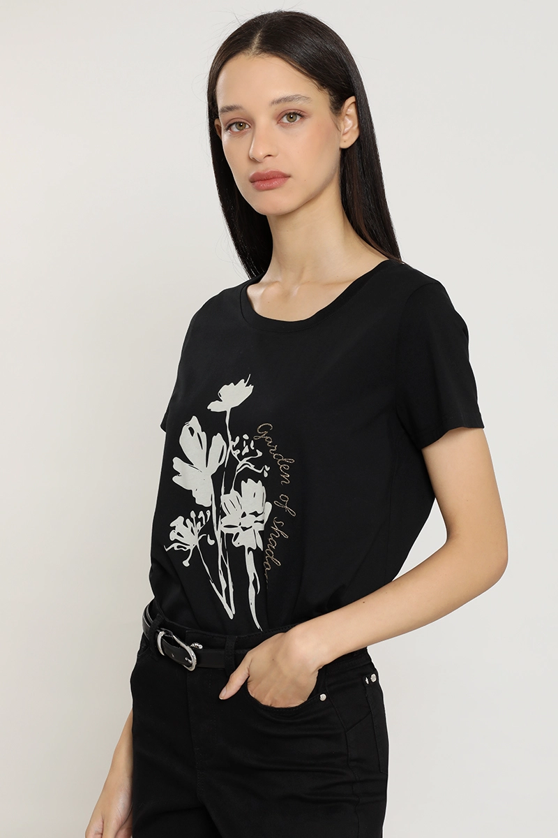 POLERA ESTAMPADO FLORES, BORDADO, NEGRO LIOLA - 3