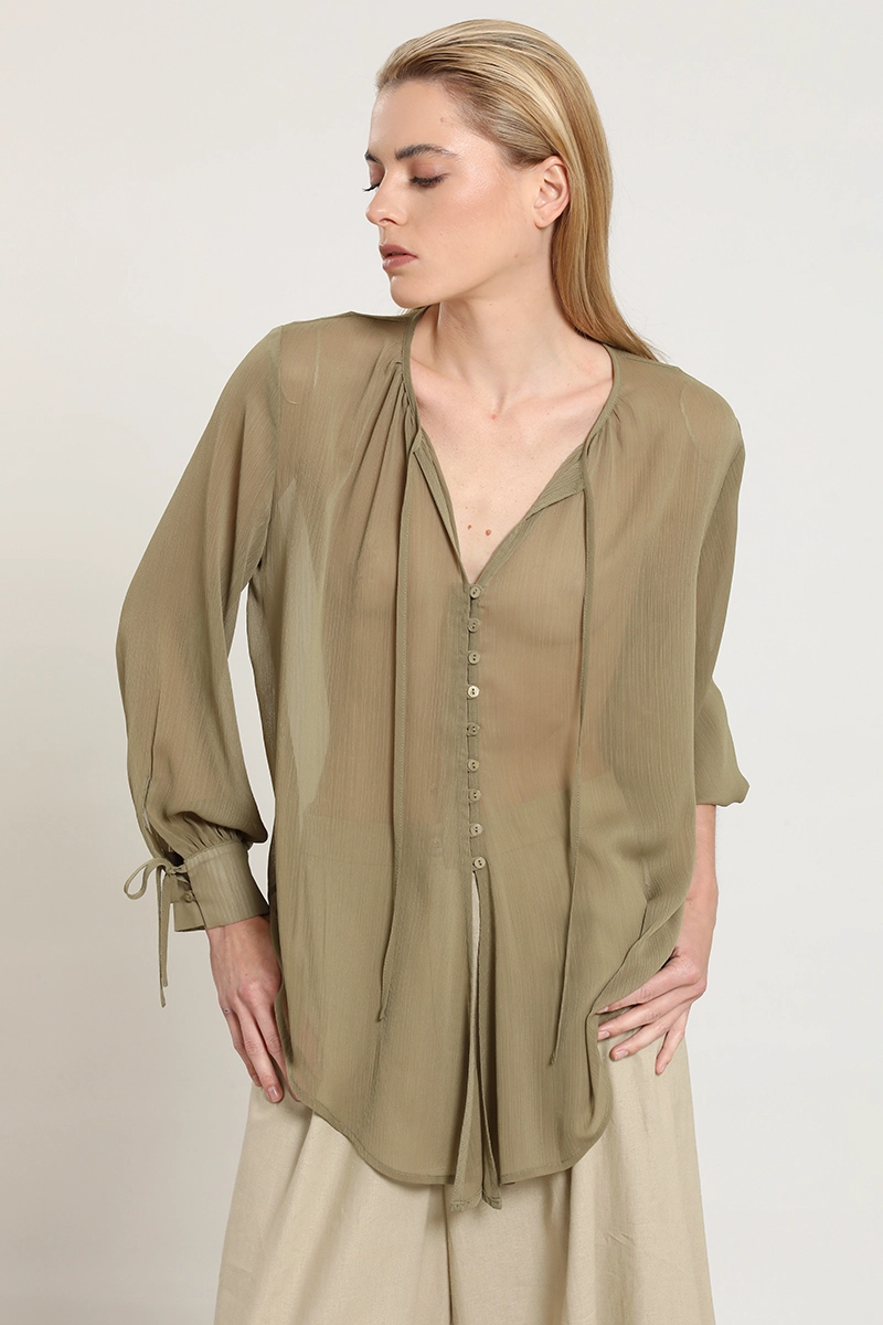 BLUSA SEMITRANSPARENTE, AMARRE CUELLO, VERDE LIOLA - 4