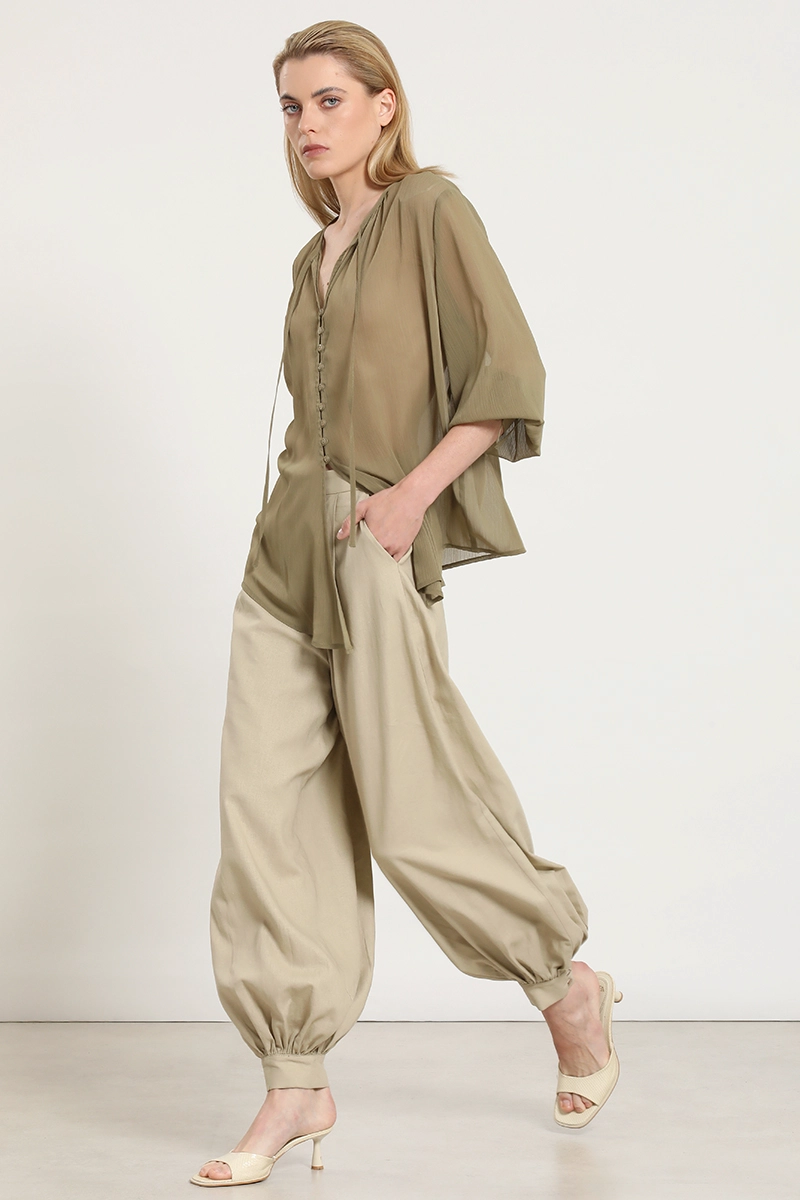 BLUSA SEMITRANSPARENTE, AMARRE CUELLO, VERDE LIOLA - 7