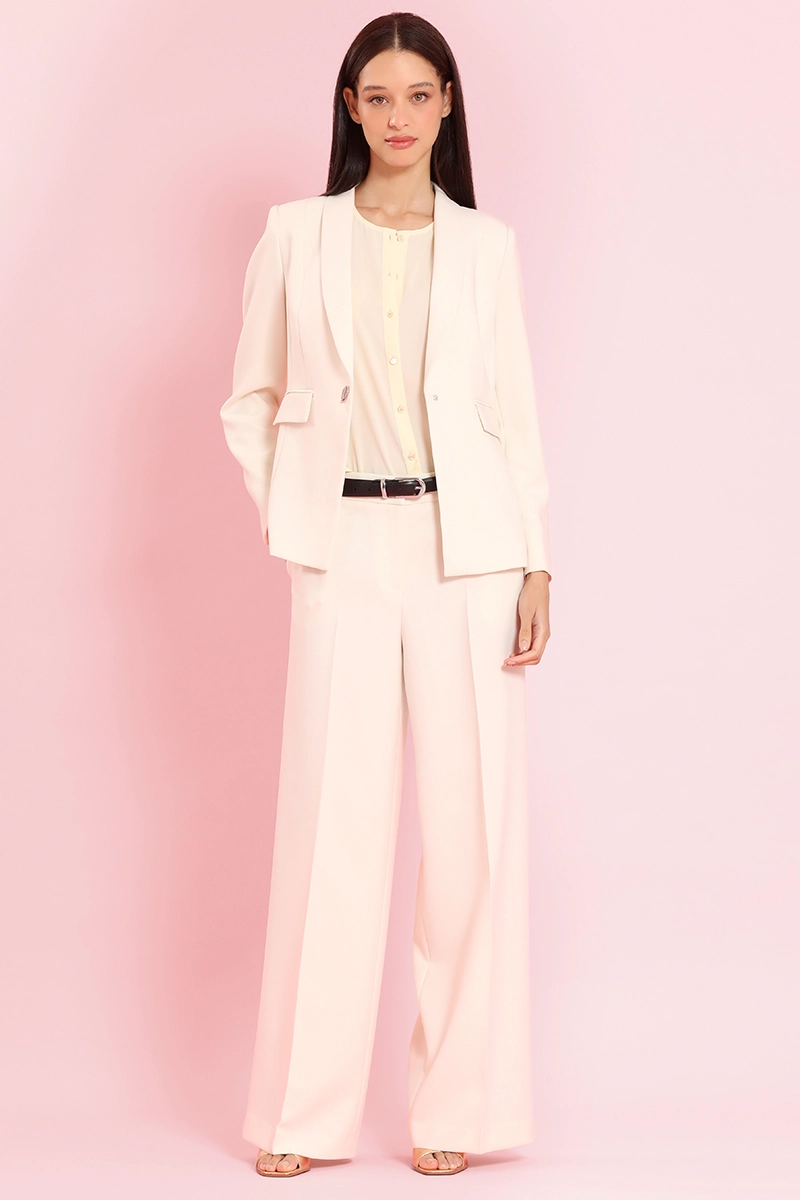 BLAZER ENTALLADO, CUELLO SMOKING, VAINILLA LIOLA - 4
