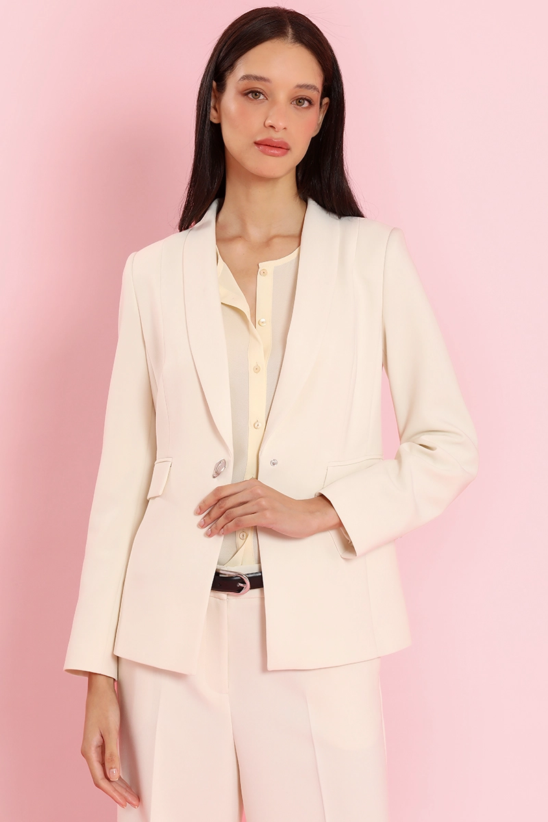 BLAZER ENTALLADO, CUELLO SMOKING, VAINILLA LIOLA - 6
