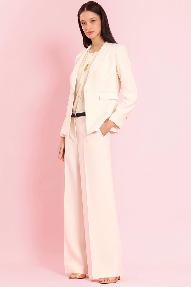 BLAZER ENTALLADO, CUELLO SMOKING, VAINILLA LIOLA - 7