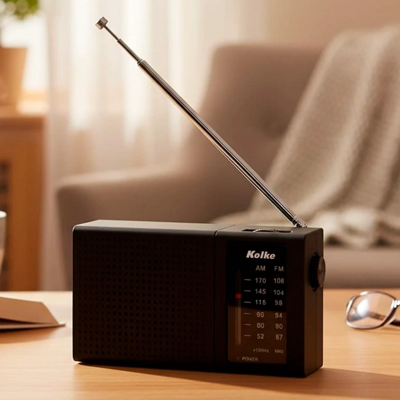 RADIO PORTATIL KOLKE AM/FM CON ANTENA Y CONECTOR 3.5MM - 2
