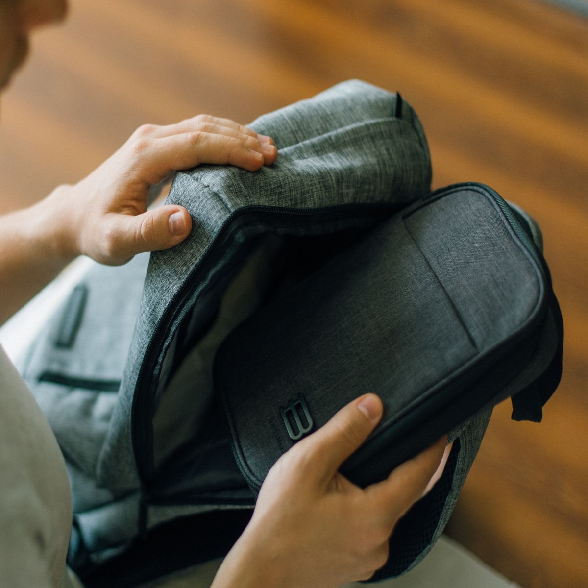 Bagsmart Organizador Electrónico Belmont Doble Capa de Viaje Negro - 3