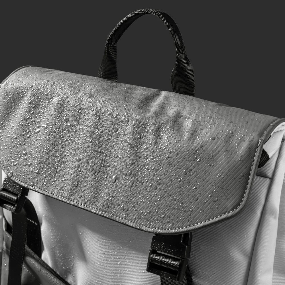 TOMTOC MOCHILA A64 CON SOLAPA LIGERA DE 18L PARA NOTEBOOK 16” - GRIS - 4