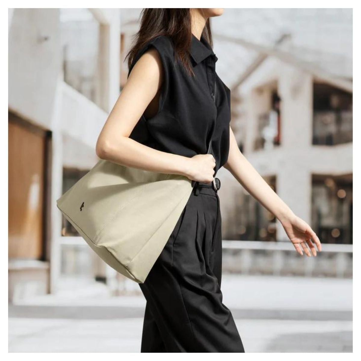 BOLSO TOTE VERSATILE-T28 + FUNDA NOTEBOOK 14″ - BEIGE - 2