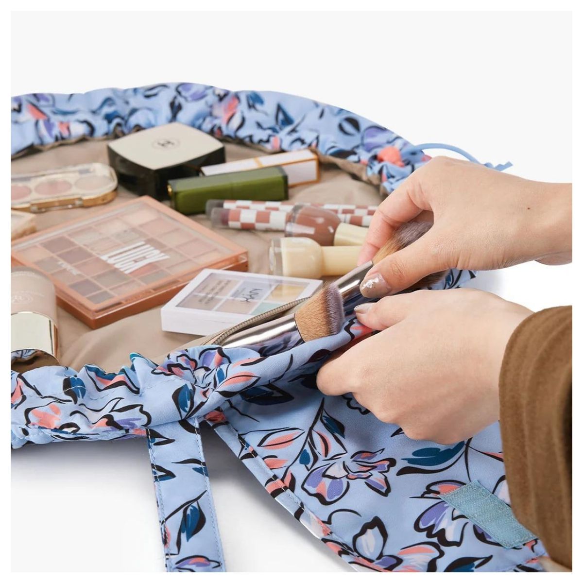 Bagsmart Cosmetiquero Wanderland Acolchado - Celeste Flores - 4