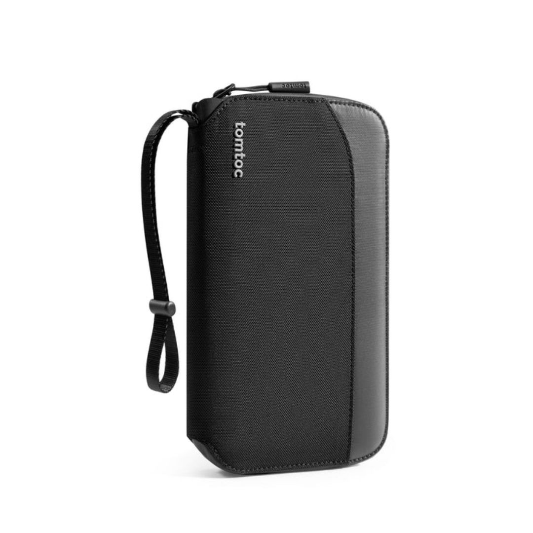 ESTUCHE TOMTOC PARA PASAPORTE NAVIGATOR-T03 NEGRO - 1