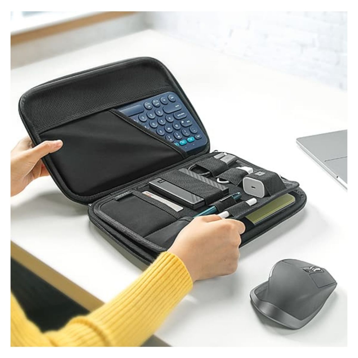 TOMTOC ESTUCHE PORTAFOLIO FANCYCASE-B06 PARA IPAD AIR/PRO 11' CON ESPACIO TECLADO - NEGRO - 7