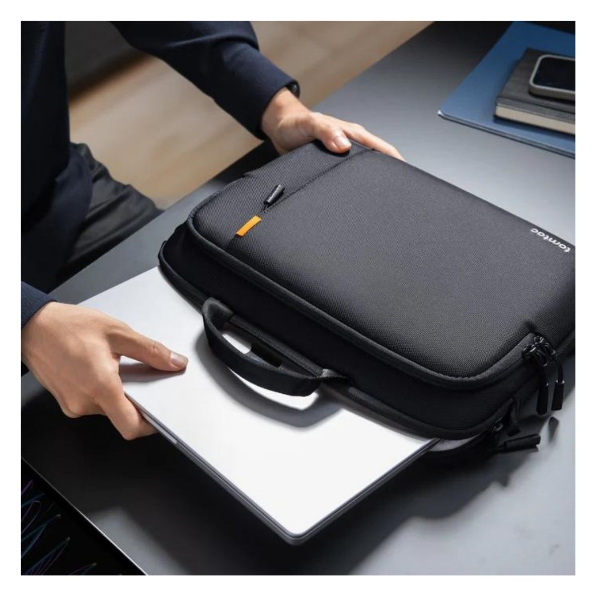 TOMTOC MALETÍN DELGADO DEFENDER-A30 PARA MACBOOK 14' - NEGRO - 4