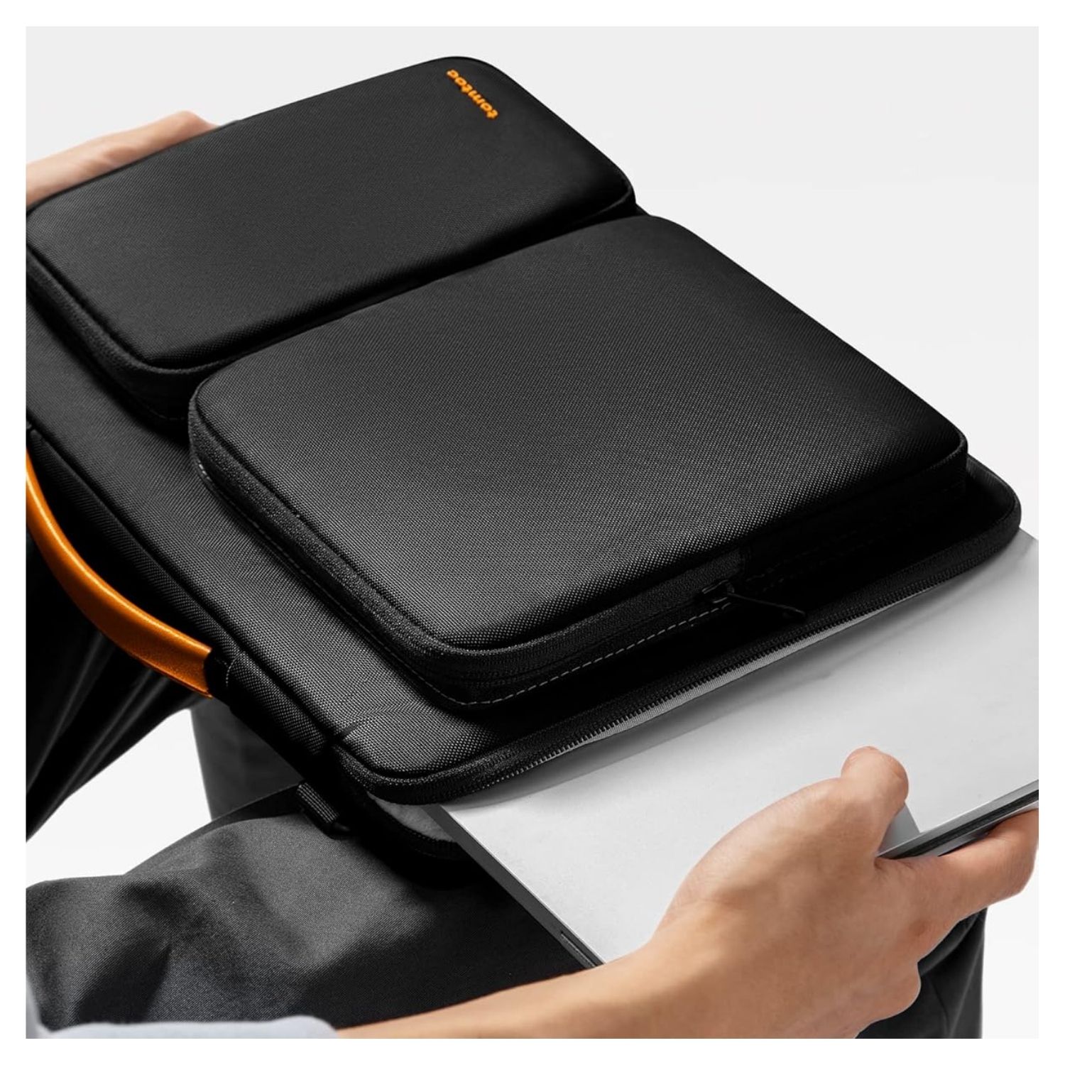 TOMTOC BOLSO DE HOMBRO DEFENDER-A42 PARA MACBOOK PRO DE 14' - NEGRO - 7