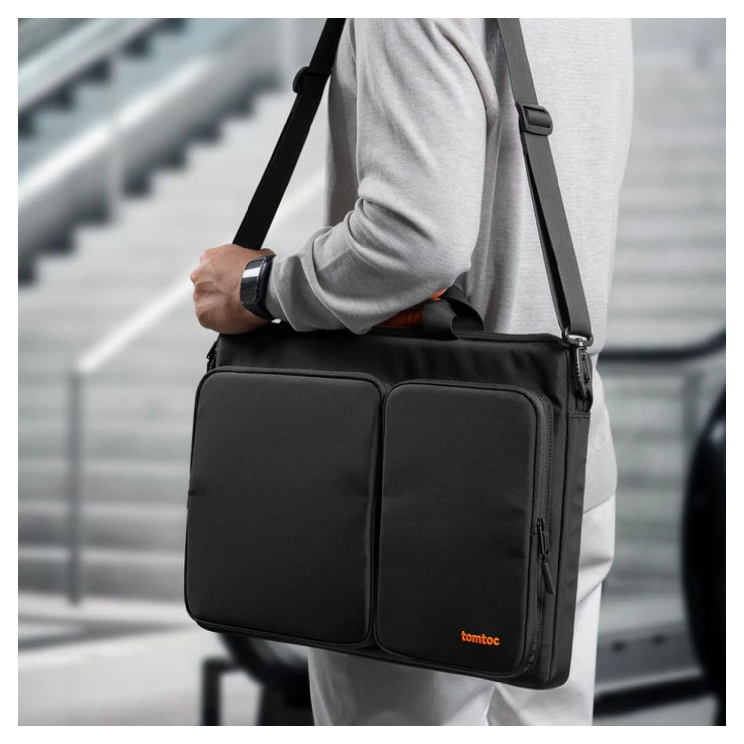 TOMTOC BOLSO DE HOMBRO DEFENDER-A42 PARA 17,2' - NEGRO - 2