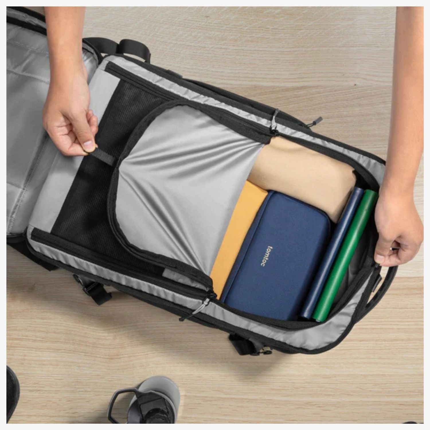 TOMTOC MOCHILA DE VIAJE NAVIGATOR-T67 38L PARA NOTEBOOK 17,3' NEGRO - 4