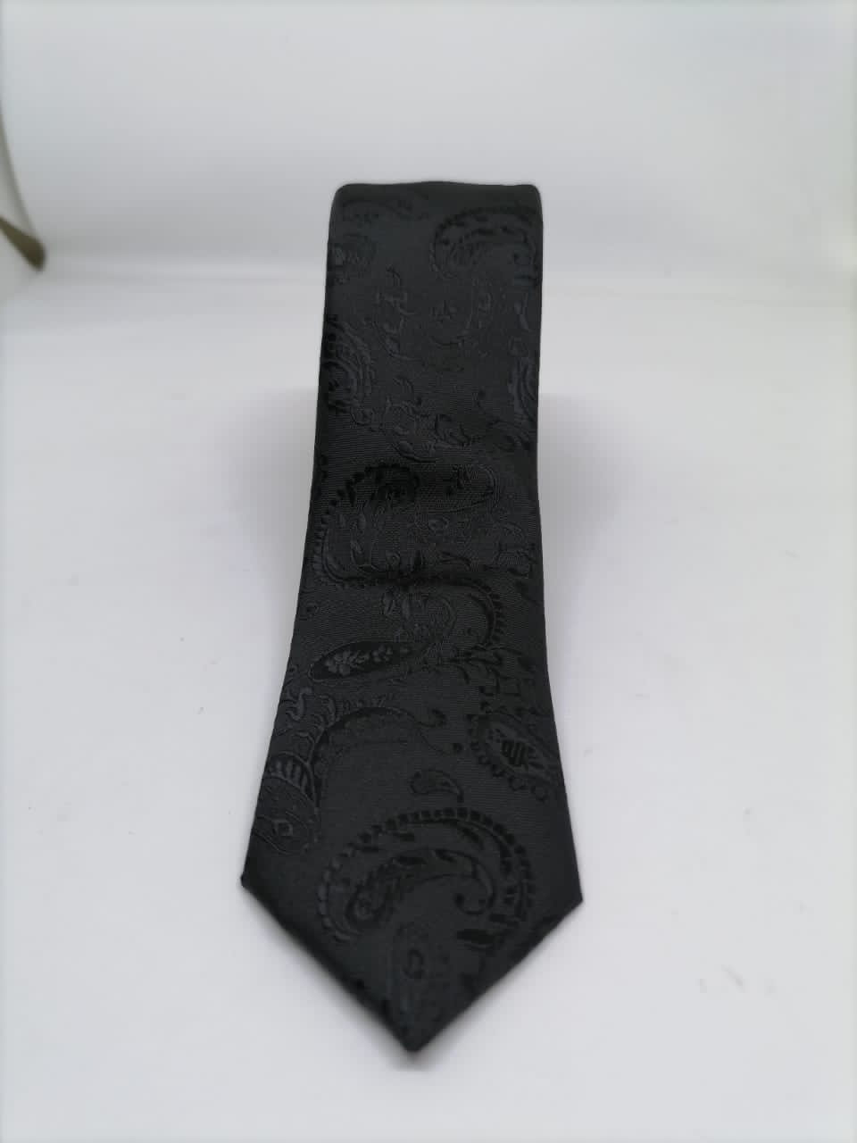 CORBATA MICROFIBRA UA-KIPA NEGRO CON PAÑUELO - 4