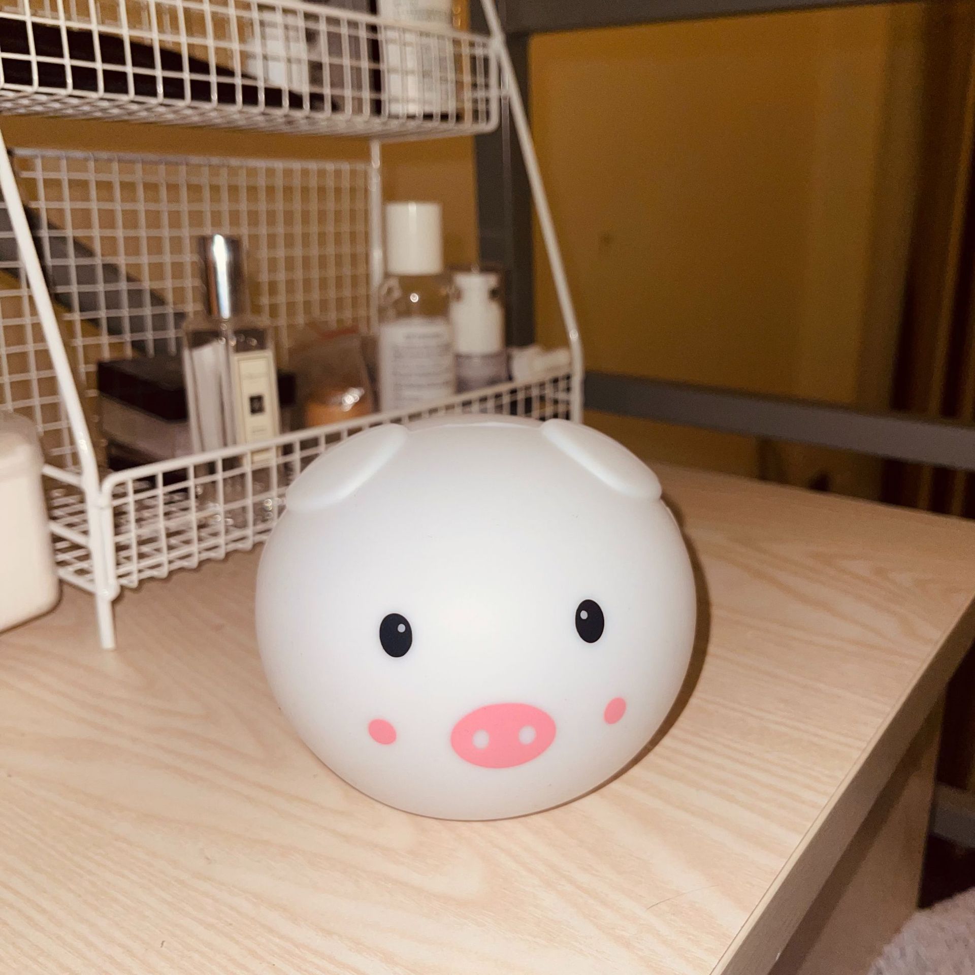 LÁMPARA DE CERDITO, ESPANTA CUCO DE SILICONA SUAVE -LED USB - 3