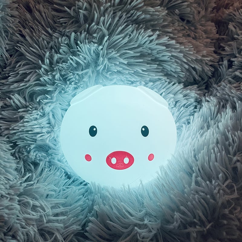LÁMPARA DE CERDITO, ESPANTA CUCO DE SILICONA SUAVE -LED USB - 4
