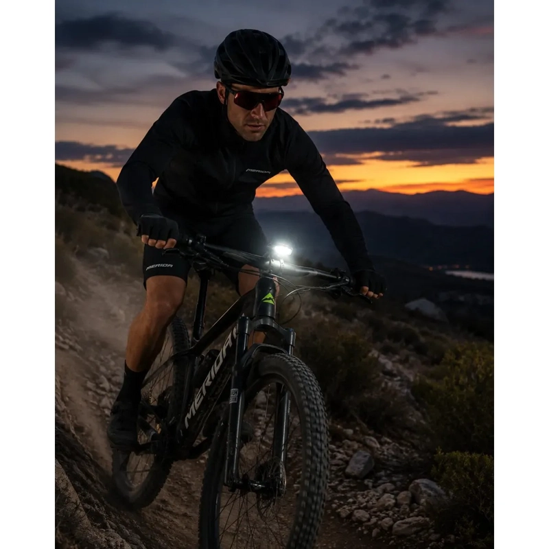 LUZ DELANTERA BICICLETA LED USB RECARGABLE RESISTENTE AGUA - 6