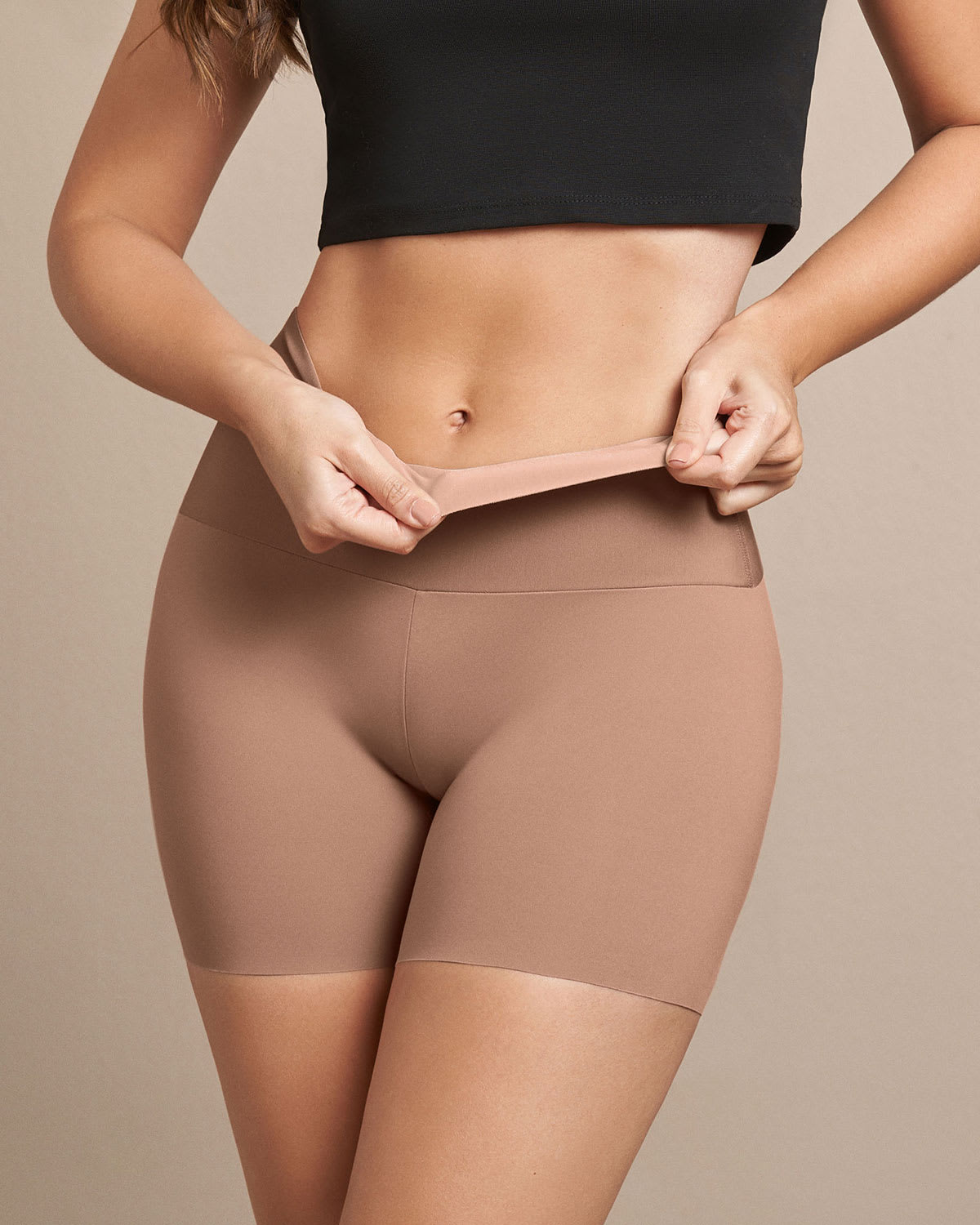 SHORT DE CONTROL ASPECTO INVISIBLE CON ANTIDESLIZANTE 012970 - 5