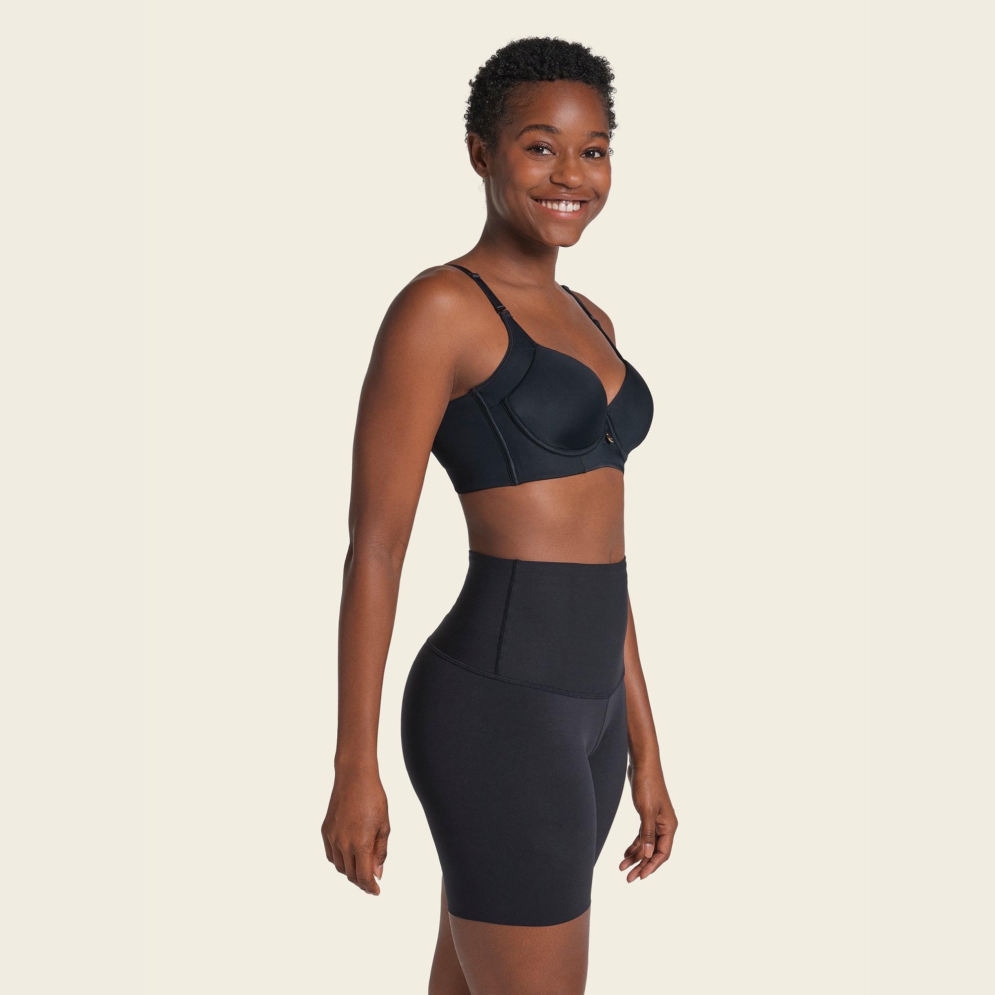 SHORT MUJER LEONISA 12925 CONTROL DE ABDOMEN Y CINTURA QUE DISIMULA LA CELULITIS NEGRO - 2