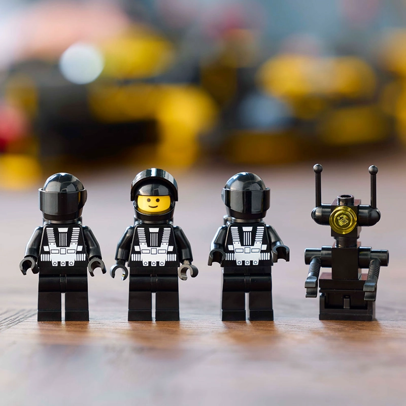 LEGO ICONS BLACKTRON RENEGADE (10355) - 3