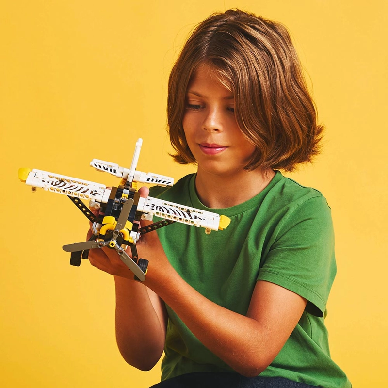 LEGO TECHNIC AVIONETA (42198) - 6