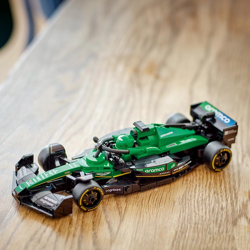 LEGO AUTO DE CARRERAS ASTON MARTIN ARAMCO F1 AMR24 (77245) - 5